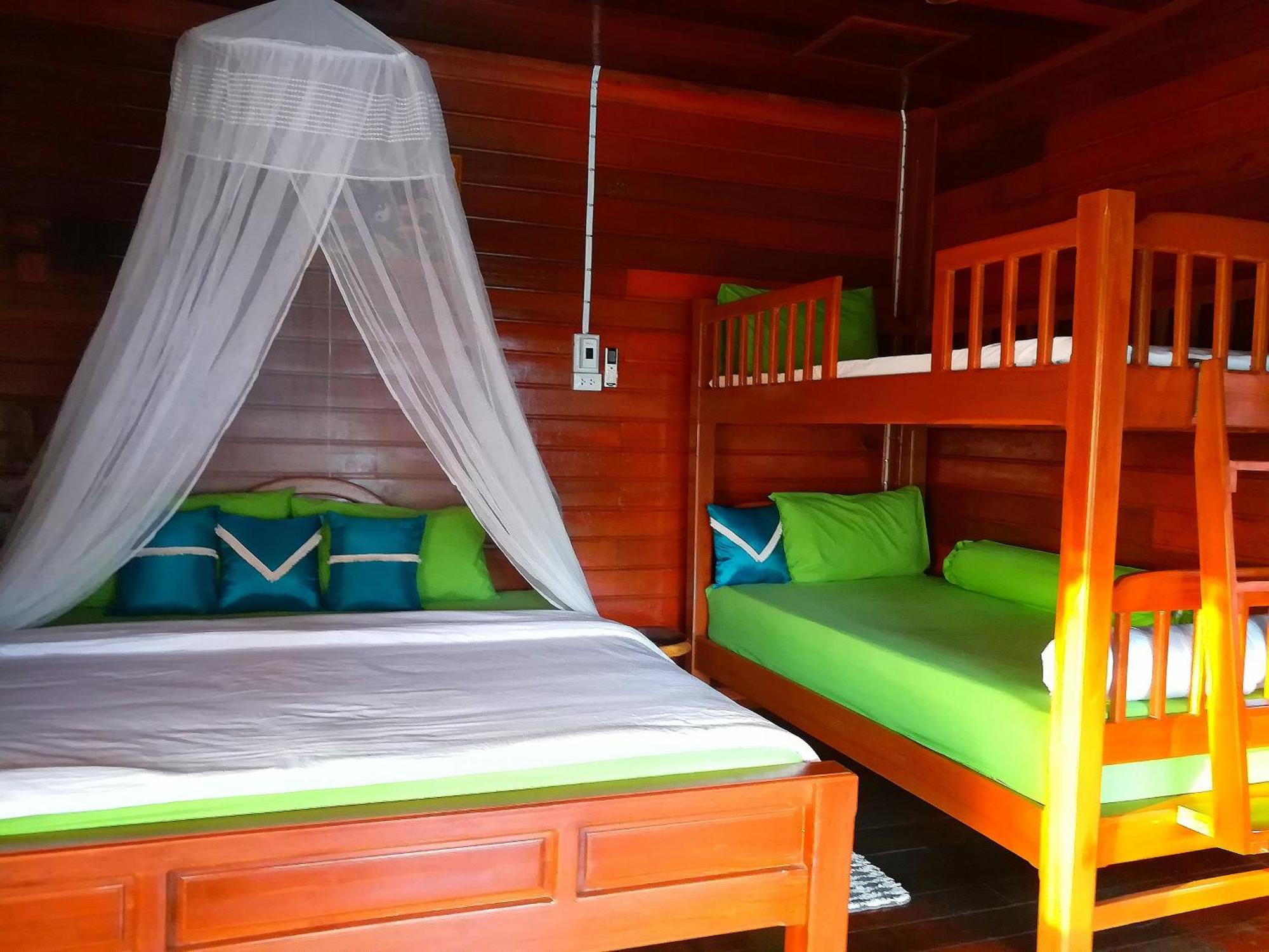 Lampang Lanna Home Rum bild